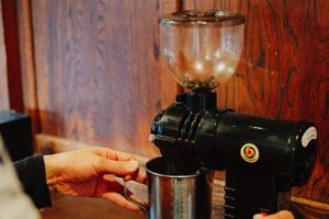 【コーヒーの知識】コーヒー豆の挽き方はどれくらいの粗さがいいの？おすすめは何挽き？