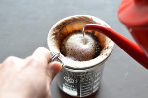 【コーヒーオイルがクセになる！】ネルドリップの美味しい淹れ方のコツ